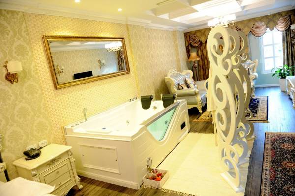 Suite Deluxe con bañera de hidromasaje